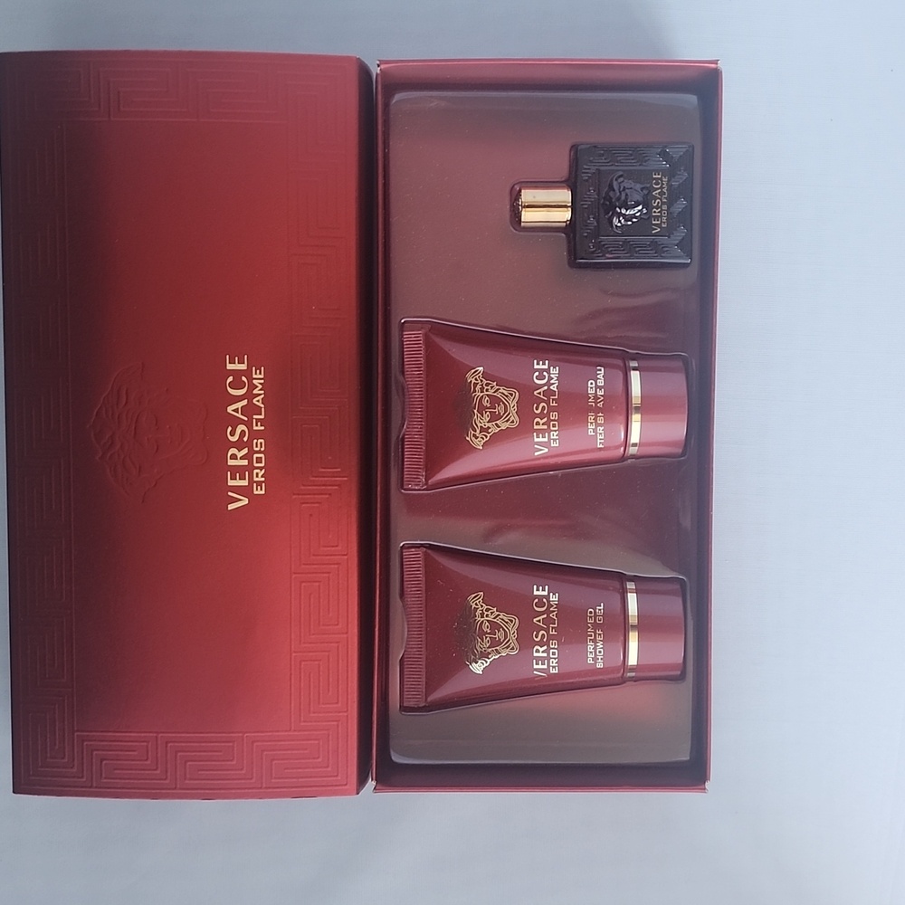 Versace Eros Flame THREE-PIECE SAMPLE Gift Set - Picture 4 of 6